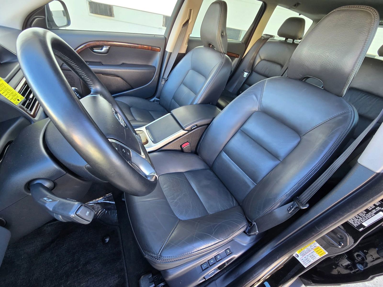 Used 2013 Volvo XC70 3.2 image 13