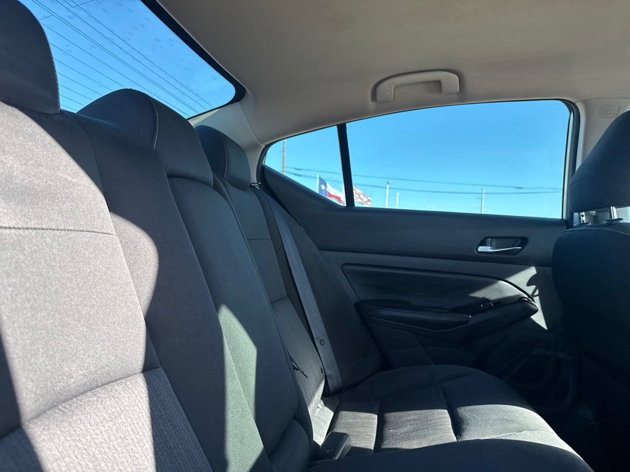 Used 2021 Nissan Altima 2.5 SV FWD image 32