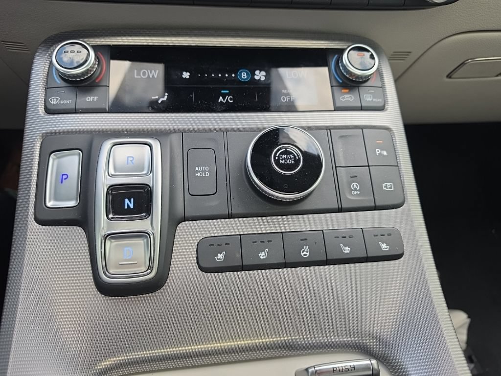 Used 2023 Hyundai Palisade Calligraphy FWD image 14