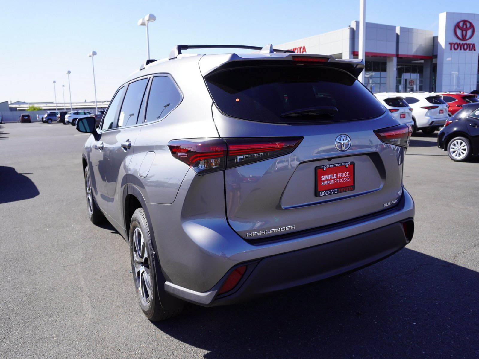 New 2026 Toyota Highlander XLE AWD/4WD image 8