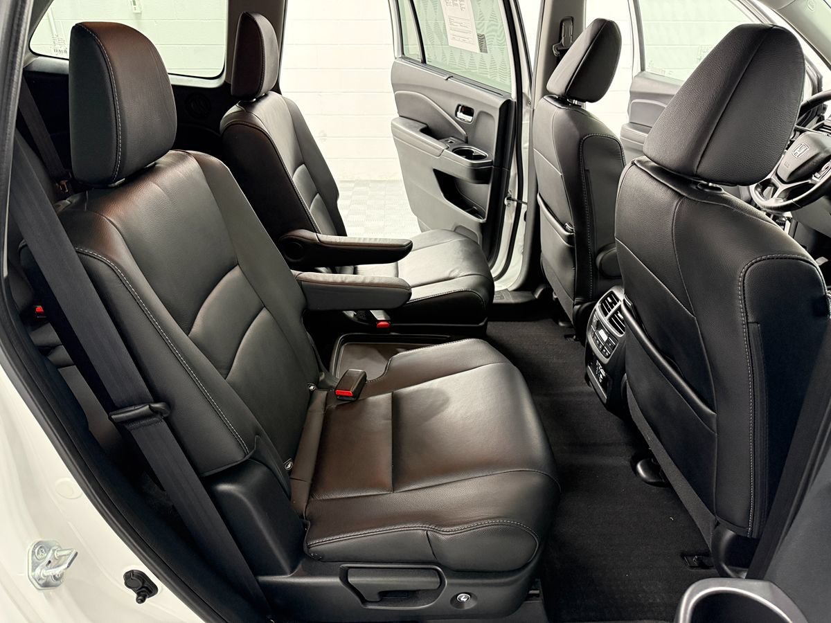 Used 2022 Honda Pilot Touring image 12