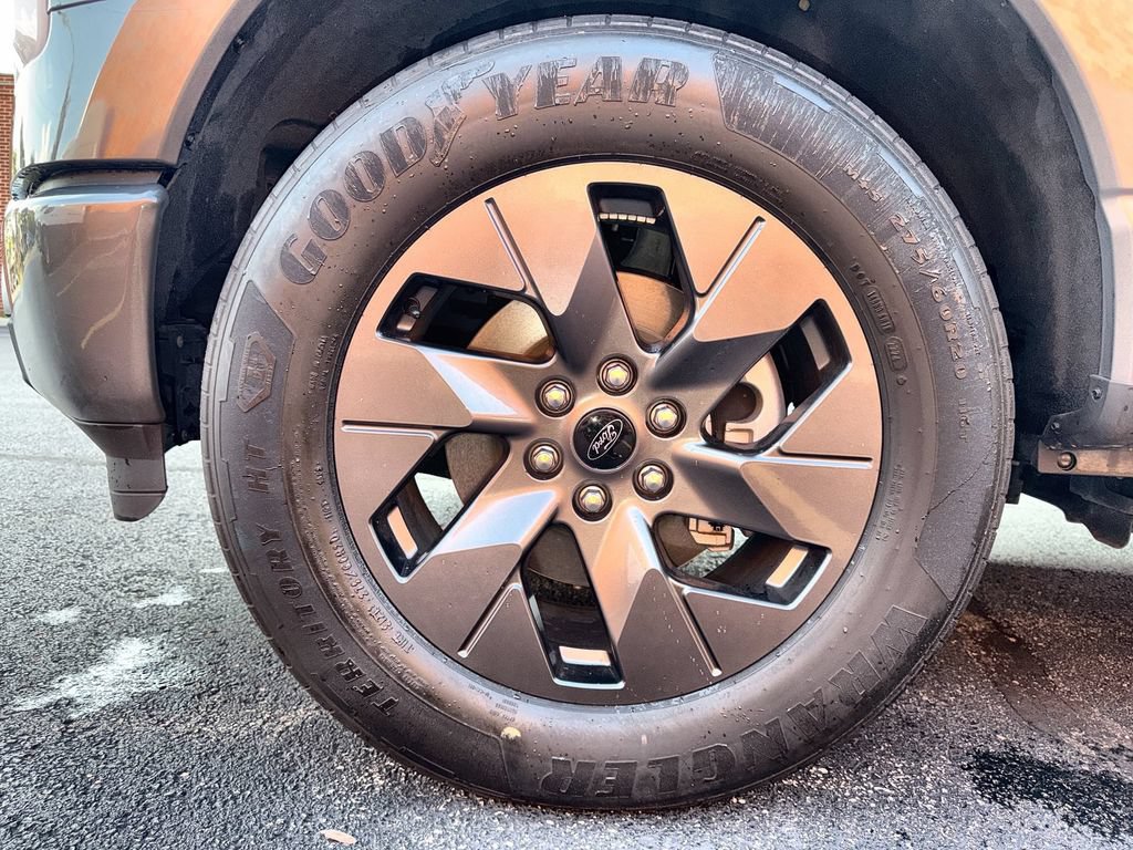 Used 2024 Ford F150 Lightning XLT AWD/4WD image 19