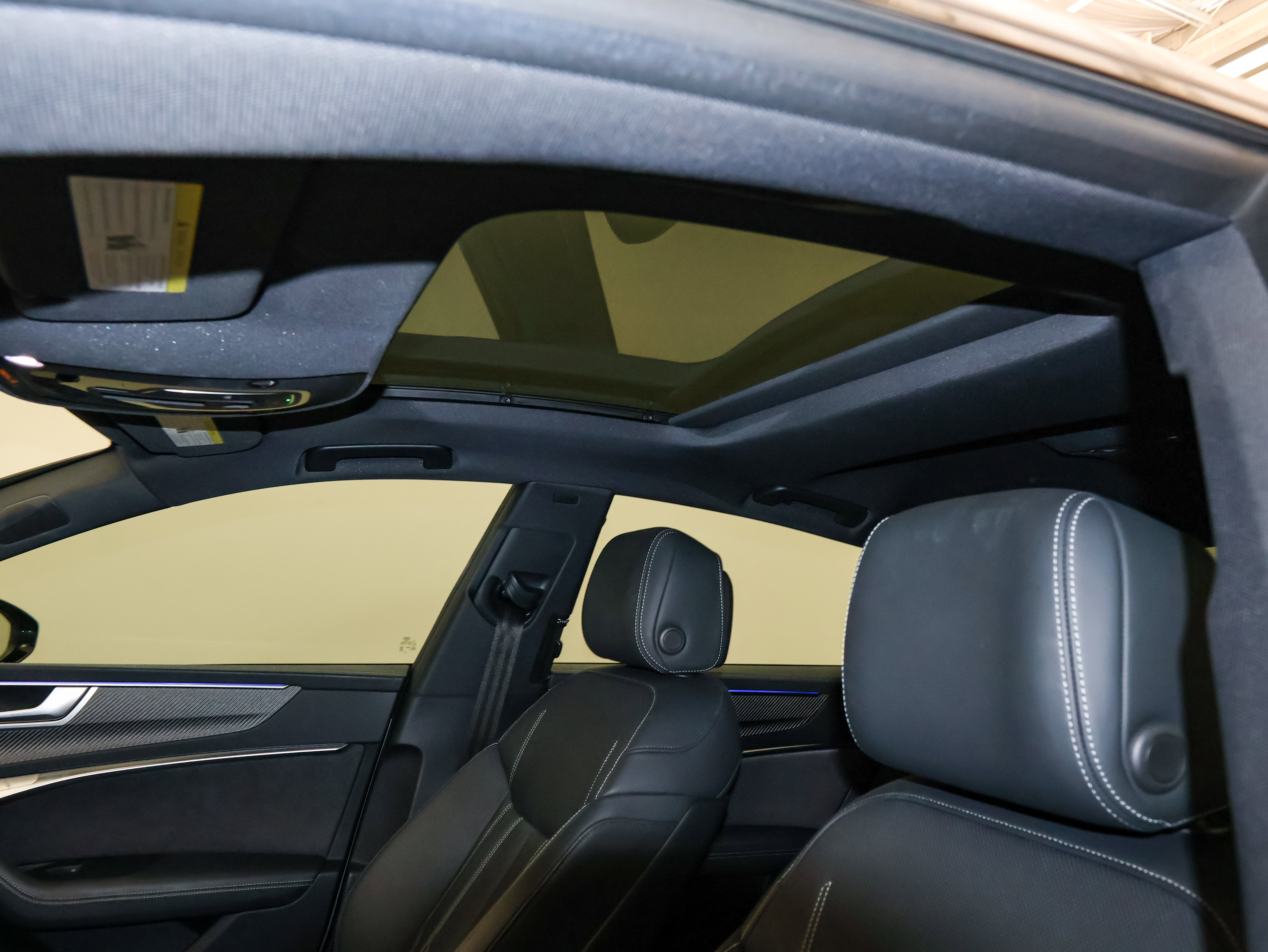 Used 2023 Audi S7 Prestige w/ Prestige Package image 16