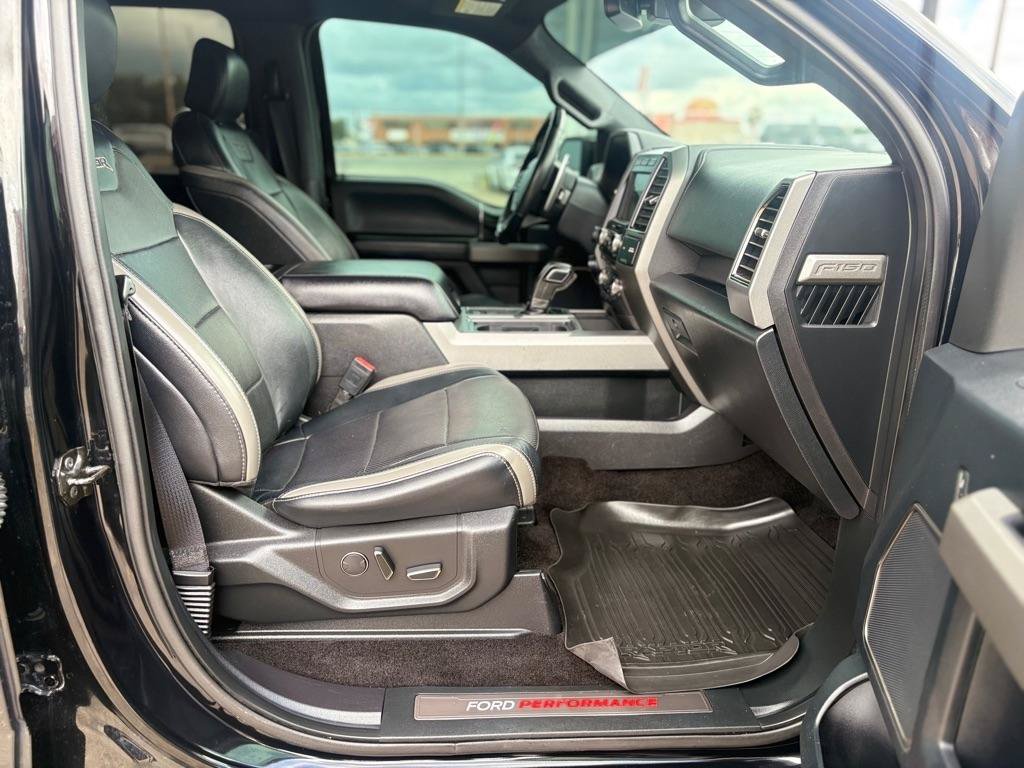 Used 2018 Ford F150 Raptor w/ Equipment Group 802A Luxury AWD/4WD image 12