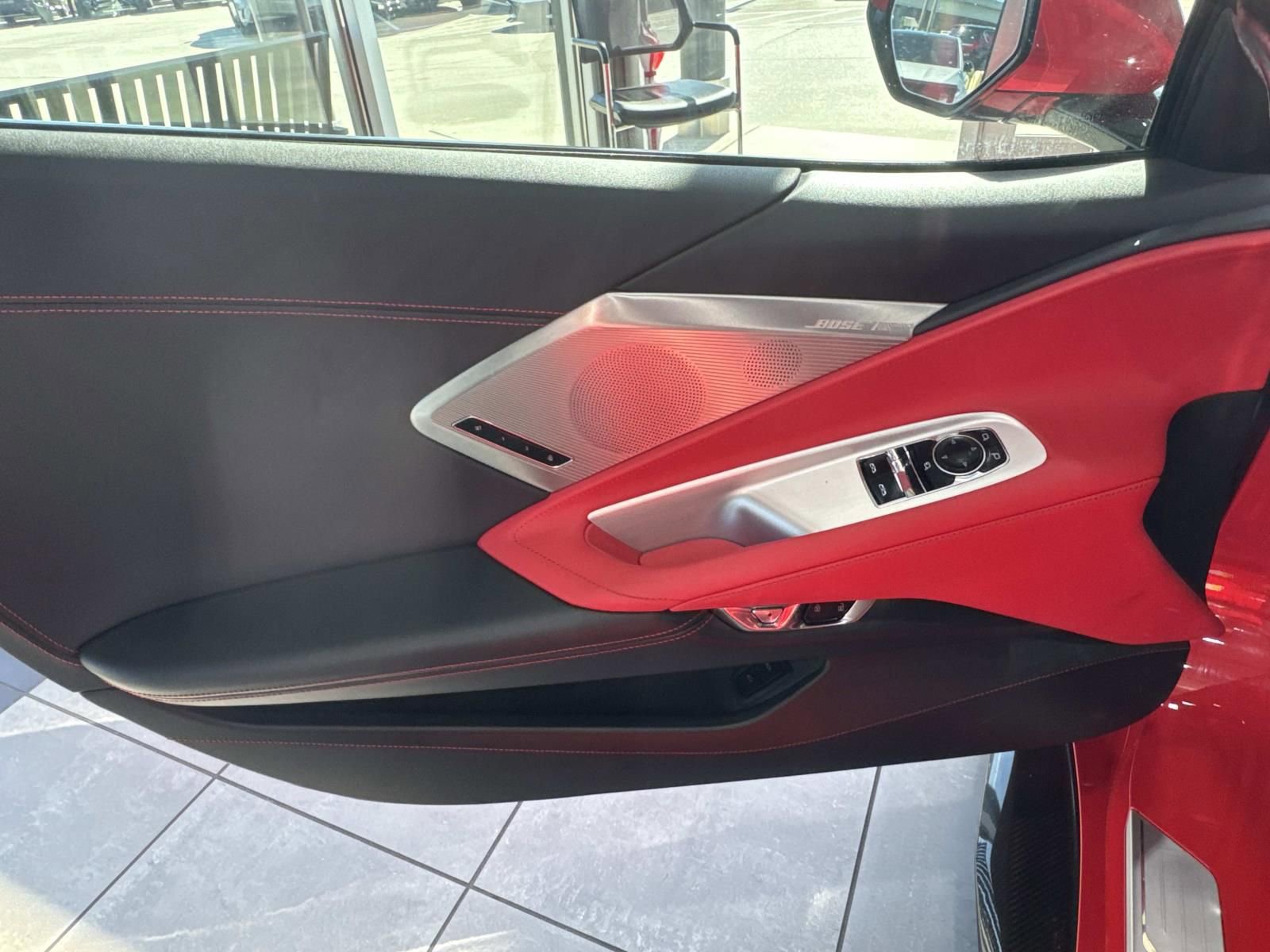 Used 2025 Chevrolet Corvette Z06 RWD image 10