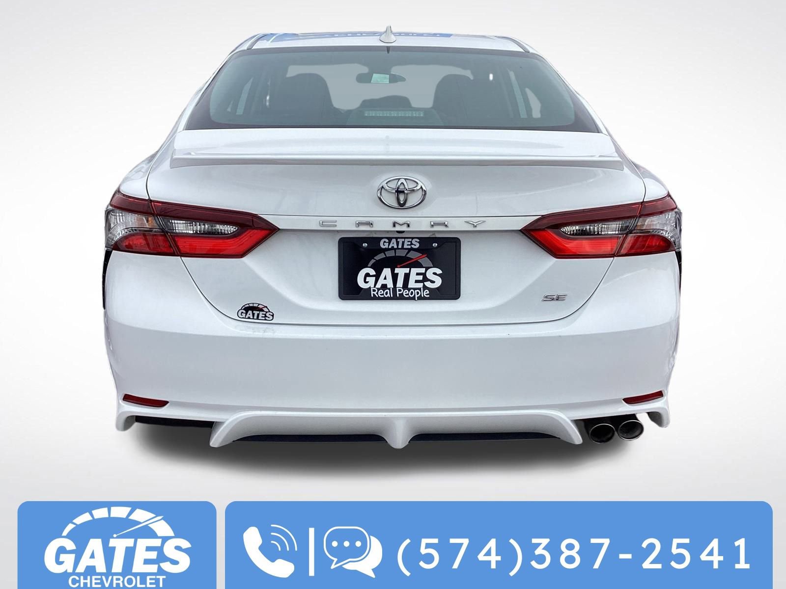 Used 2024 Toyota Camry SE image 9