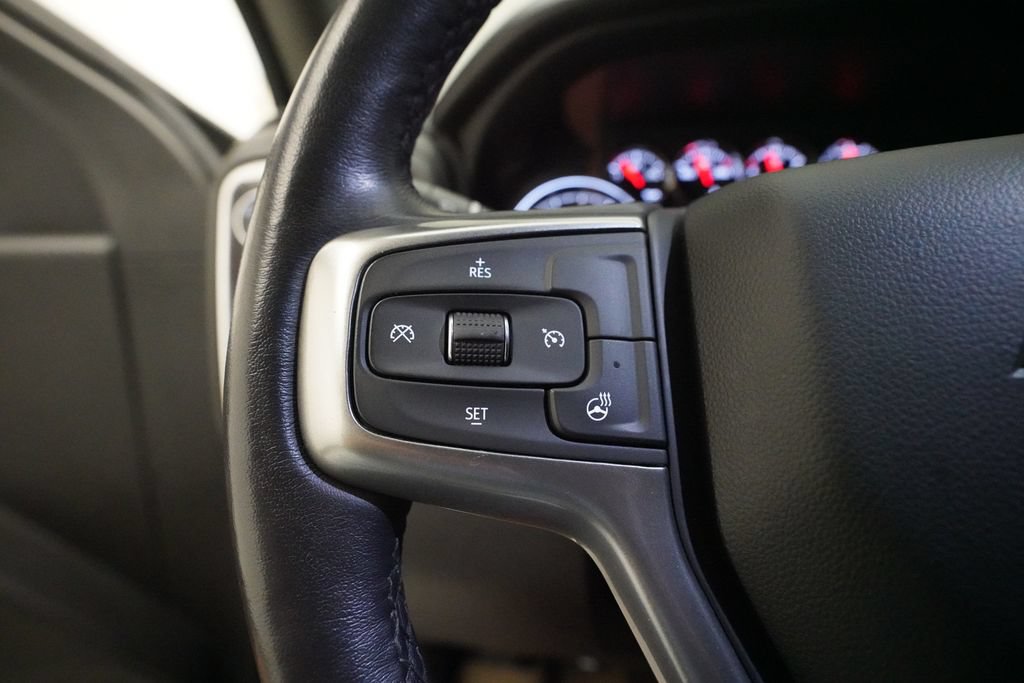 Used 2022 Chevrolet Silverado 1500 LT AWD/4WD image 17