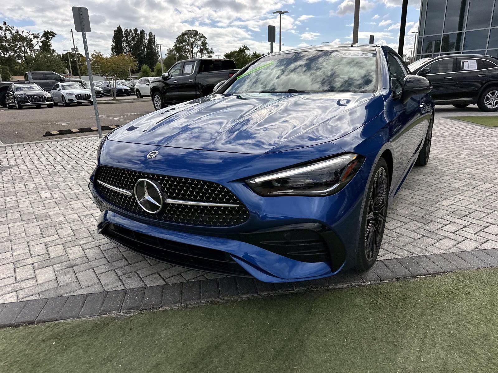 Certified 2025 Mercedes-Benz CLE 300 4MATIC Coupe image 8