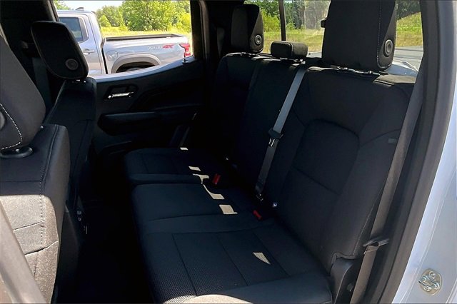 New 2025 GMC Canyon Elevation w/ Convenience Package image 10