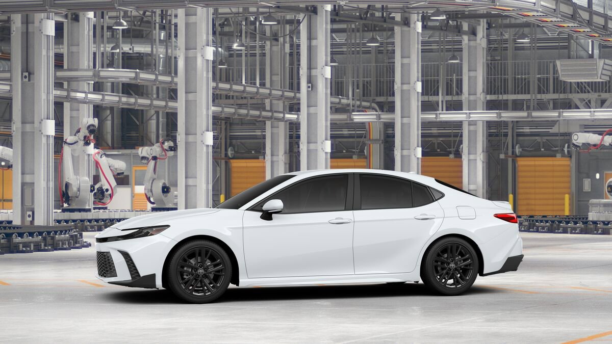 New 2026 Toyota Camry SE FWD image 4