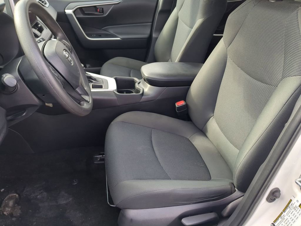 Used 2024 Toyota RAV4 LE image 23