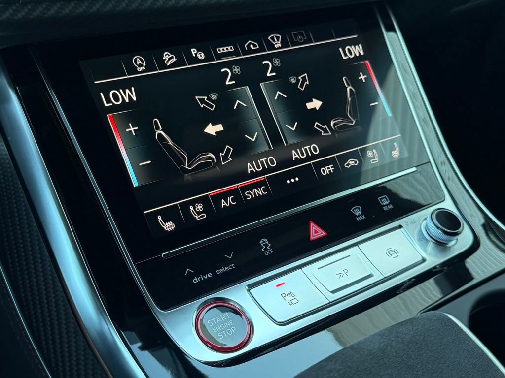 Used 2024 Audi RS Q8 w/ Black Optic Package image 42