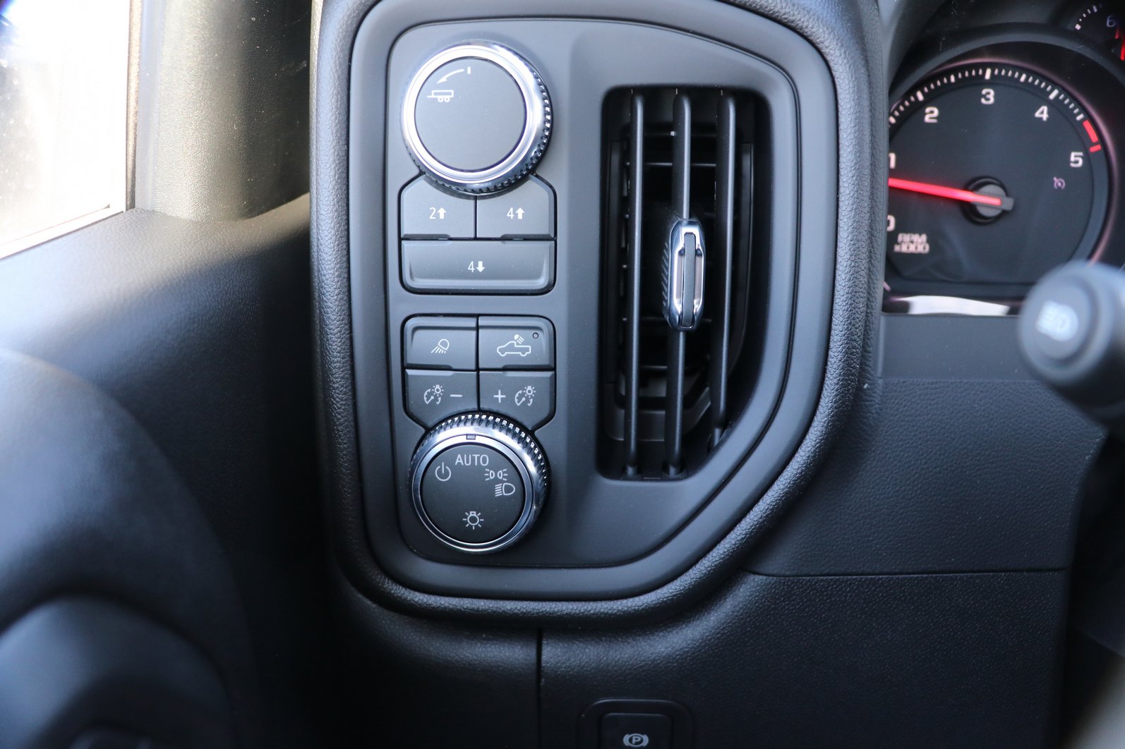 New 2026 GMC Sierra 3500 Pro AWD/4WD image 12