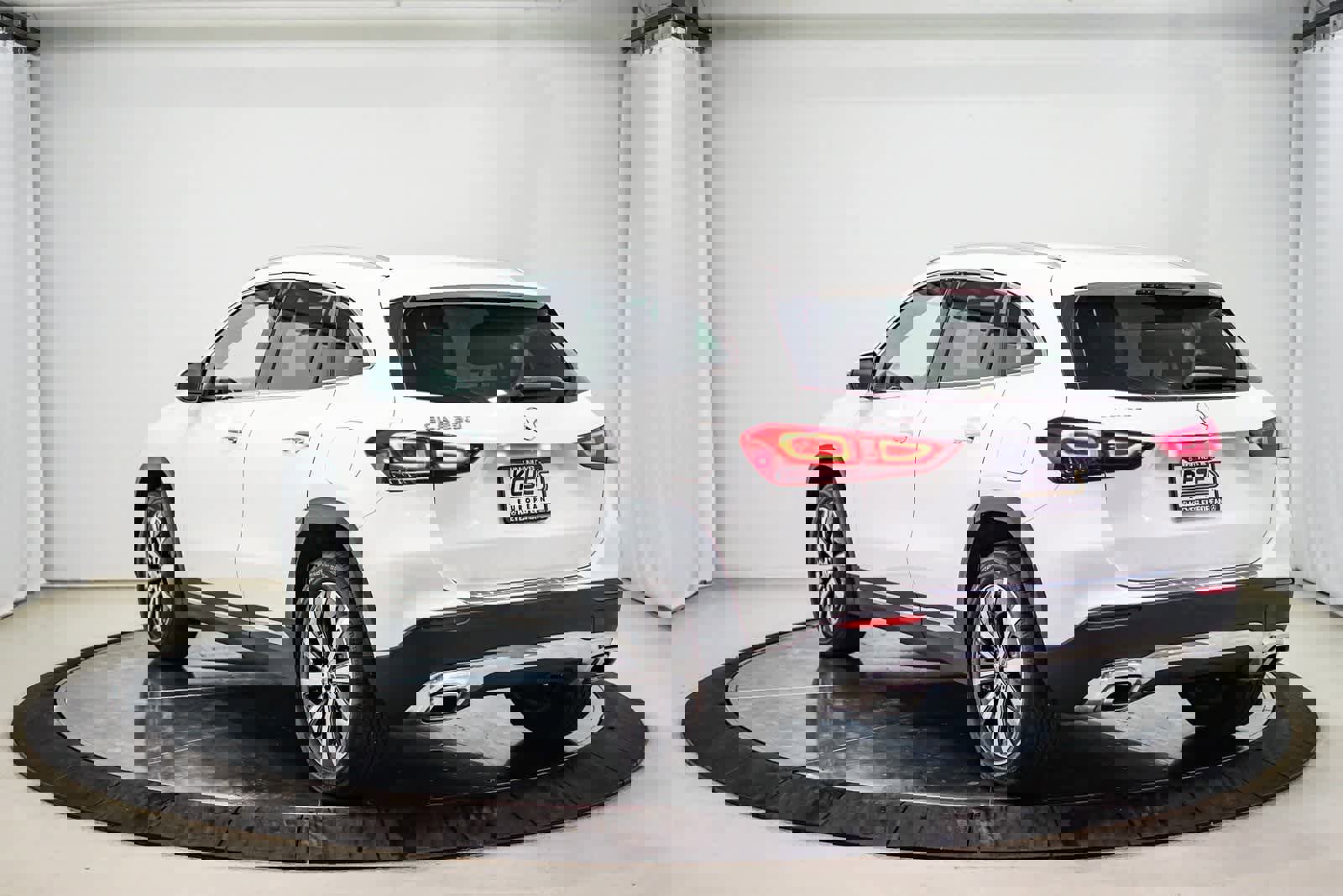 Certified 2023 Mercedes-Benz GLA 250 image 2