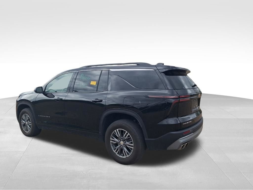 Used 2025 Chevrolet Traverse LT image 15