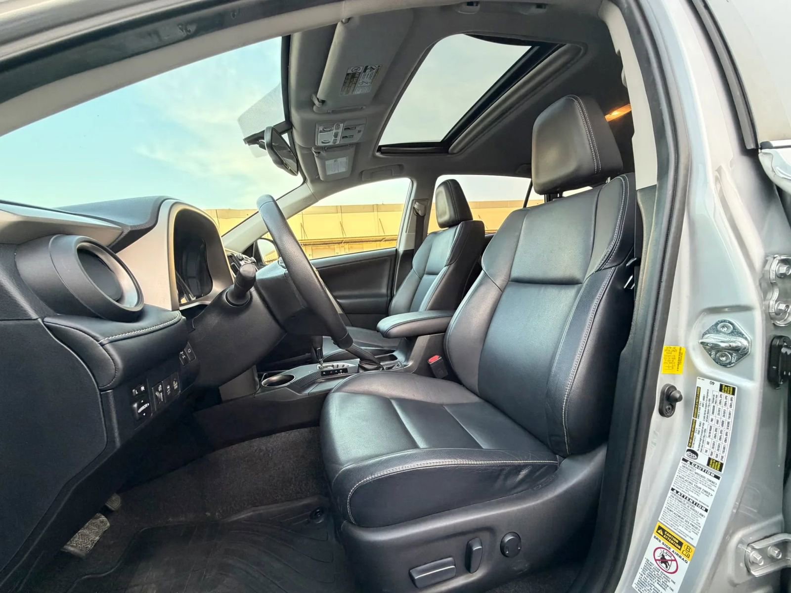 Used 2013 Toyota RAV4 Limited AWD/4WD image 10