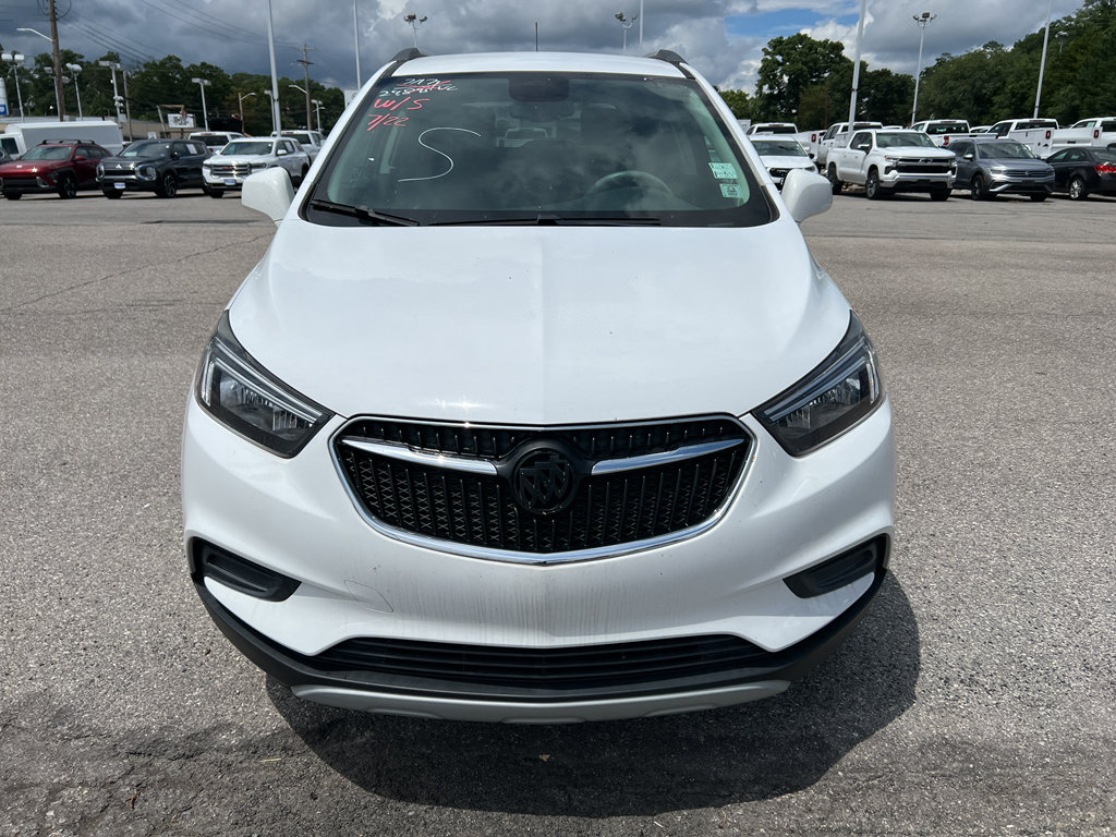 Used 2022 Buick Encore Preferred w/ Safety Package AWD/4WD image 2