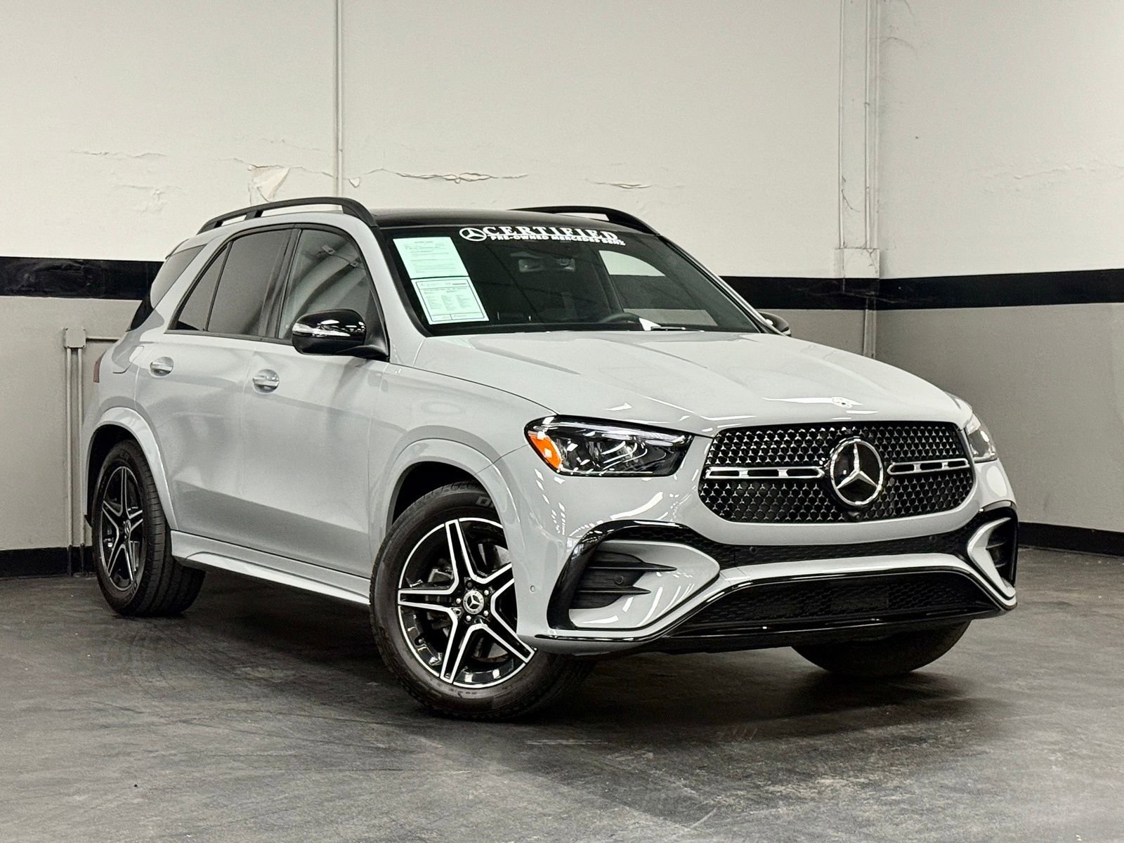 Used 2025 Mercedes-Benz GLE 450 4MATIC image 2