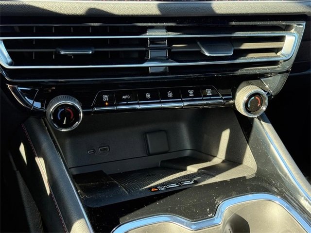 New 2026 Chevrolet Traverse RS image 15