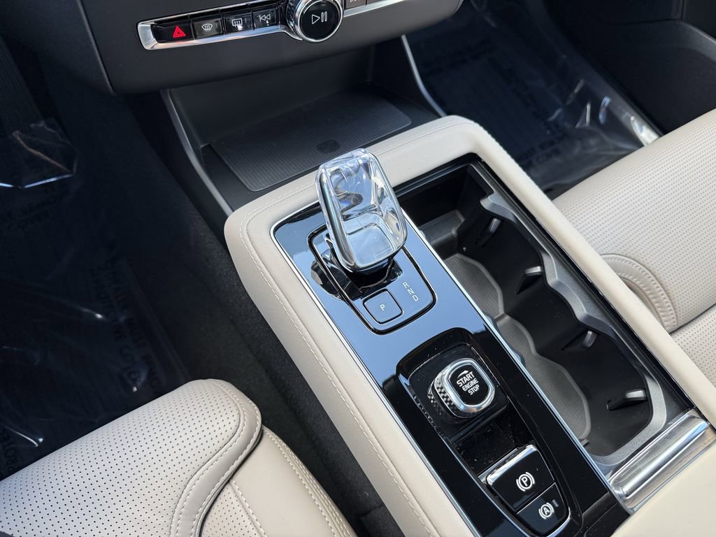 New 2026 Volvo XC90 B5 Ultra w/ Lounge Package AWD/4WD image 24