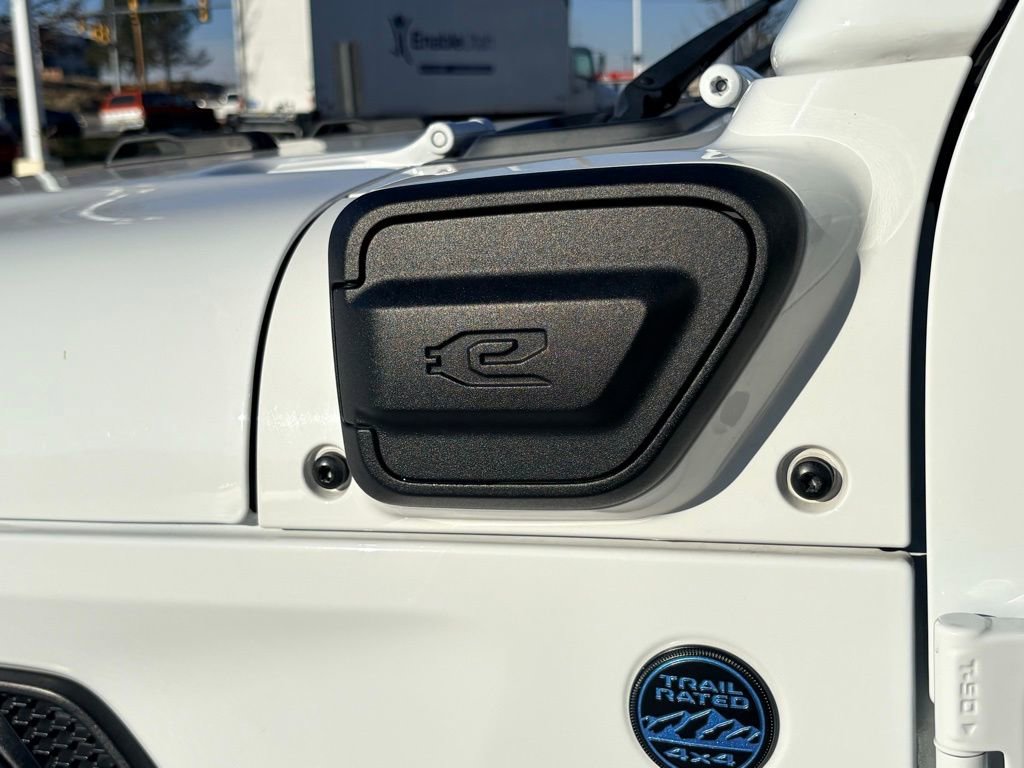 Used 2022 Jeep Wrangler Unlimited Sahara image 10