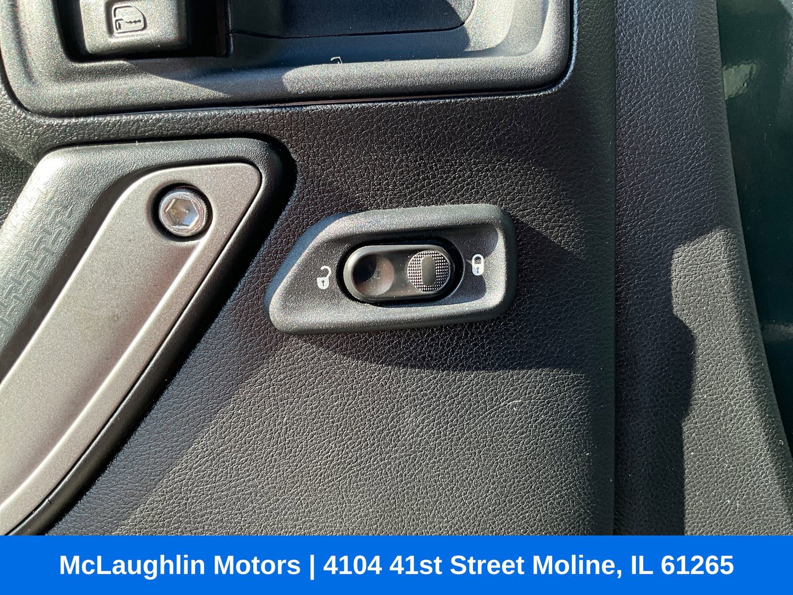 Used 2011 Jeep Wrangler Unlimited Sport image 24