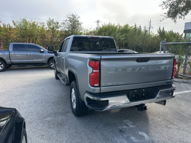 Used 2024 Chevrolet Silverado 2500 LTZ w/ LTZ Convenience Package image 9