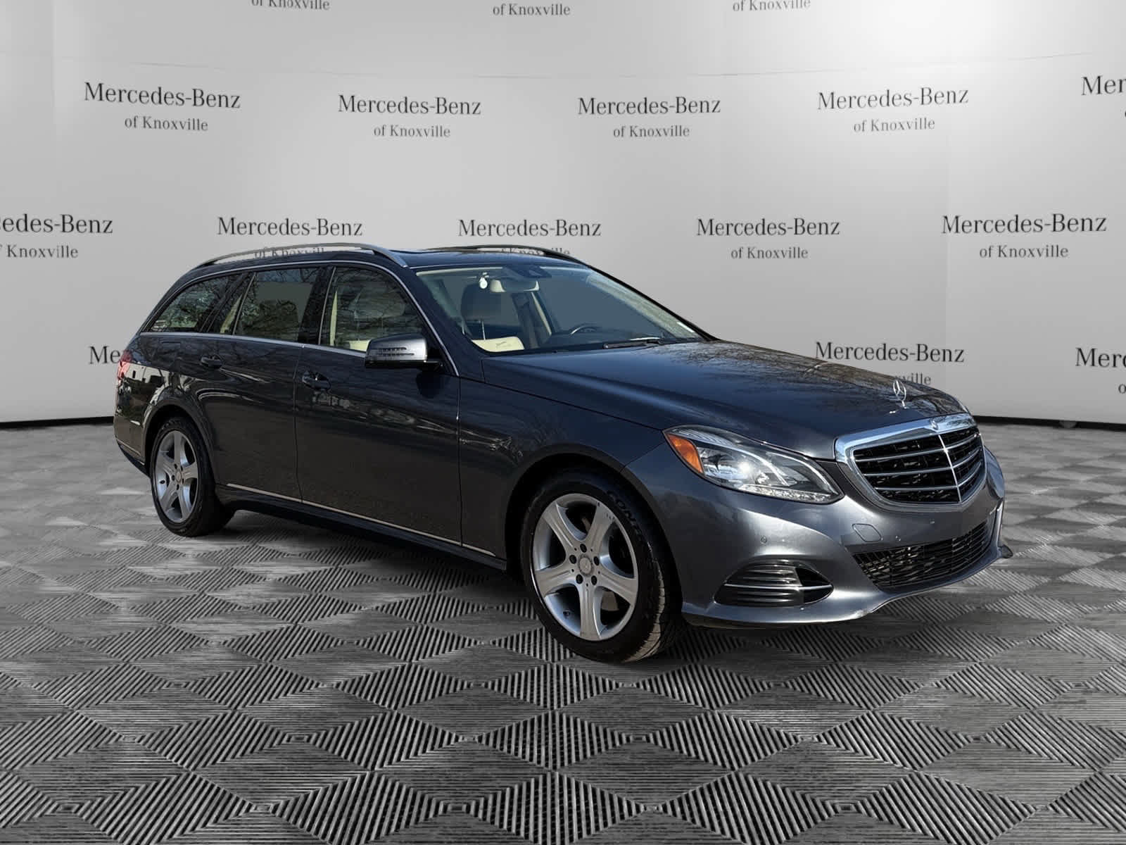 Certified 2016 Mercedes-Benz E 350 4MATIC Wagon image 7