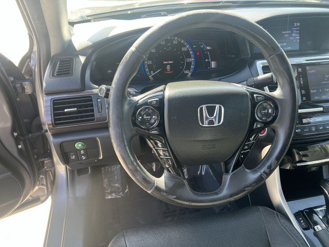 Used 2017 Honda Accord EX-L image 11