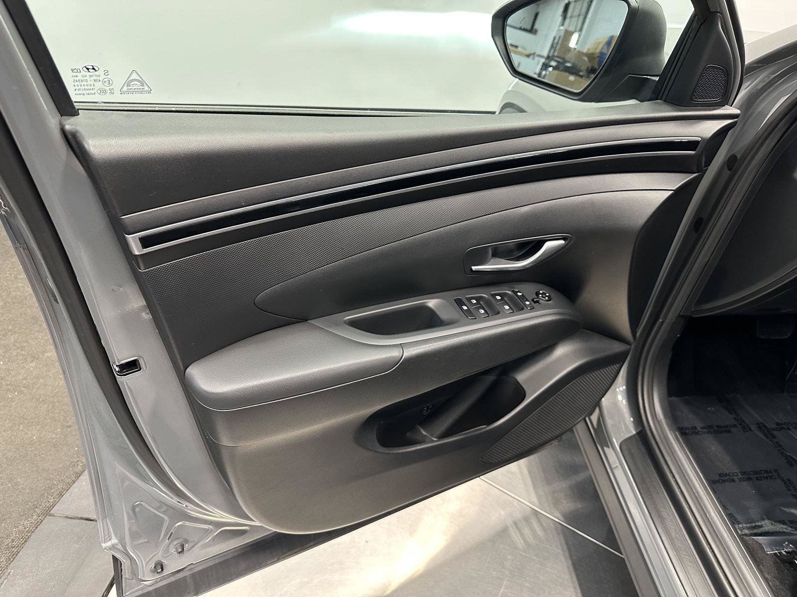Certified 2024 Hyundai Tucson SEL AWD/4WD image 13