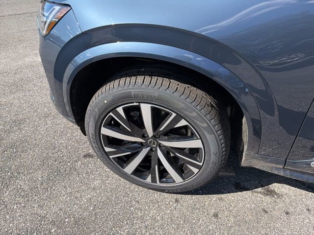 New 2026 Volvo XC90 B5 Core w/ Protection Package Premier AWD/4WD image 8