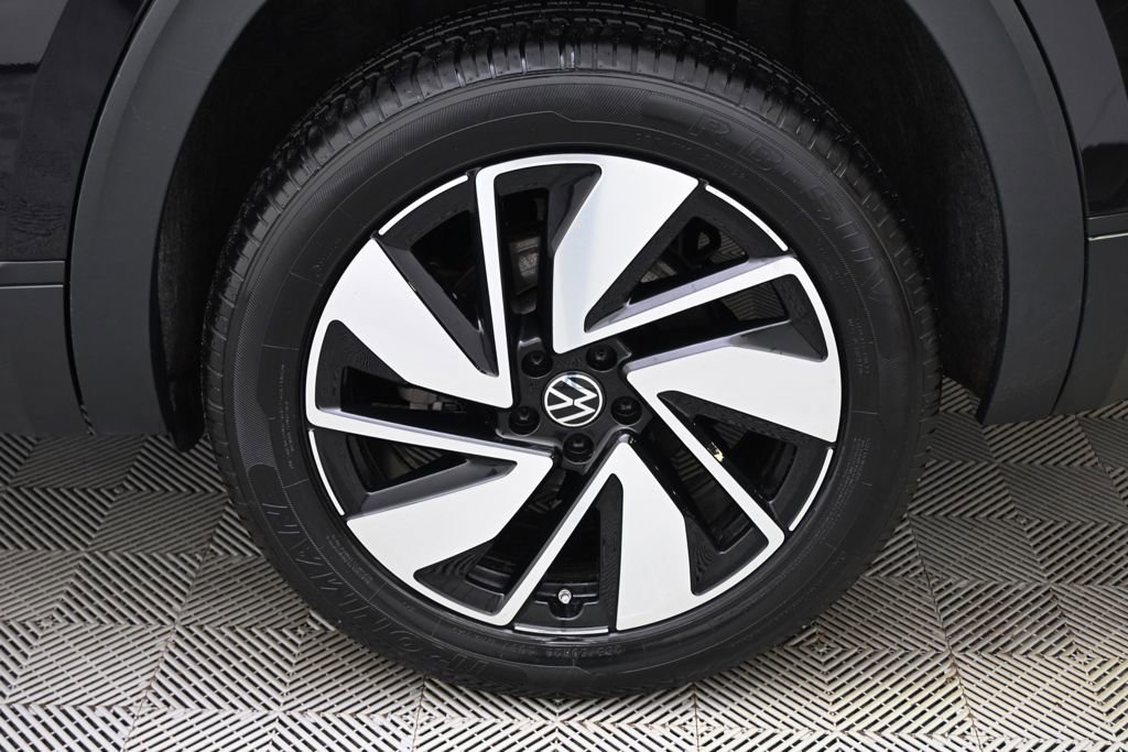 Used 2025 Volkswagen Atlas SE image 20