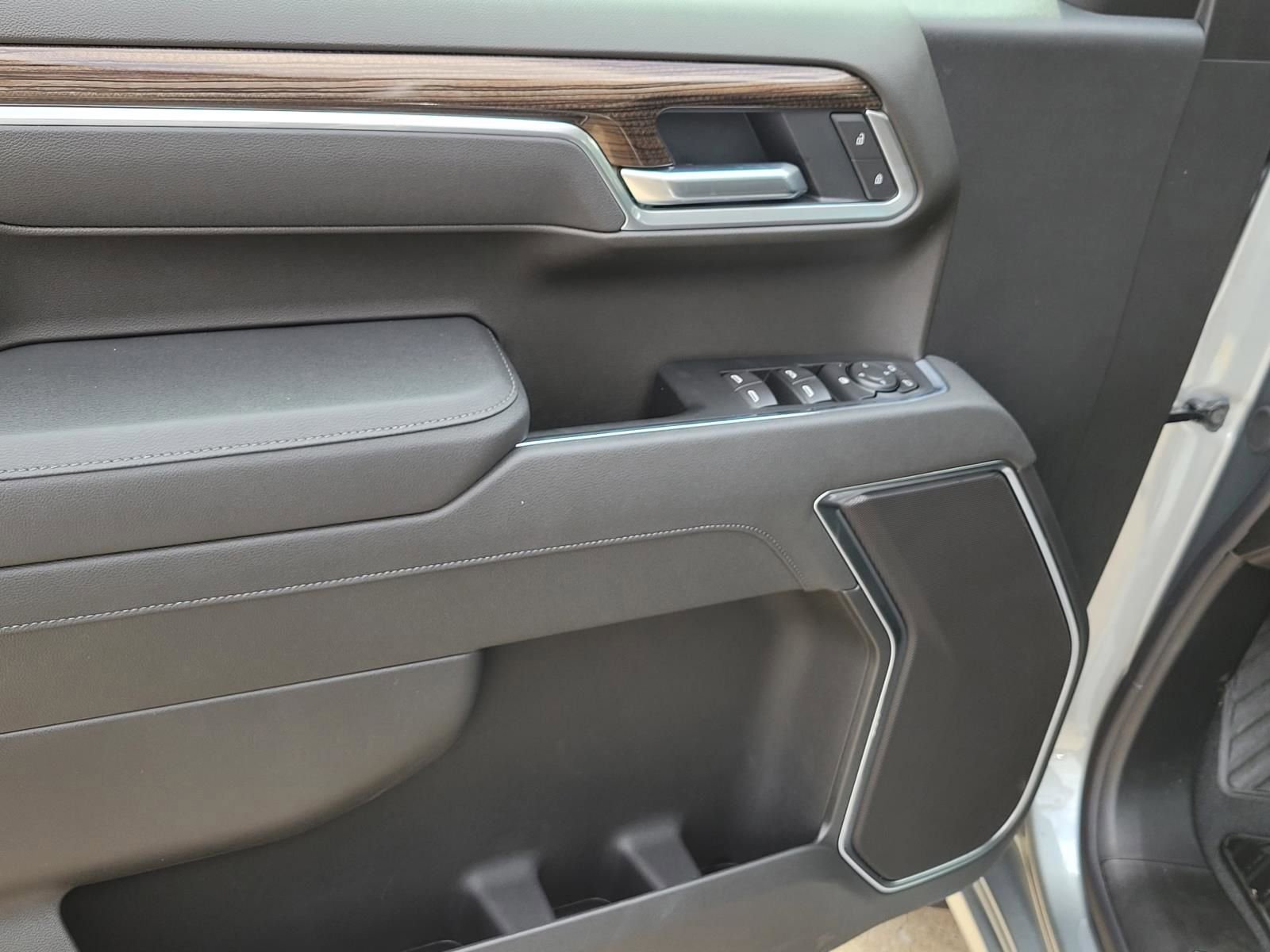 New 2026 Chevrolet Silverado 1500 LT w/ Texas Edition Plus RWD image 12