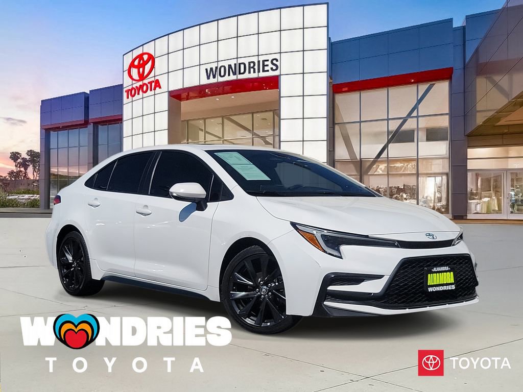 Used 2023 Toyota Corolla SE w/ SE Premium Package
