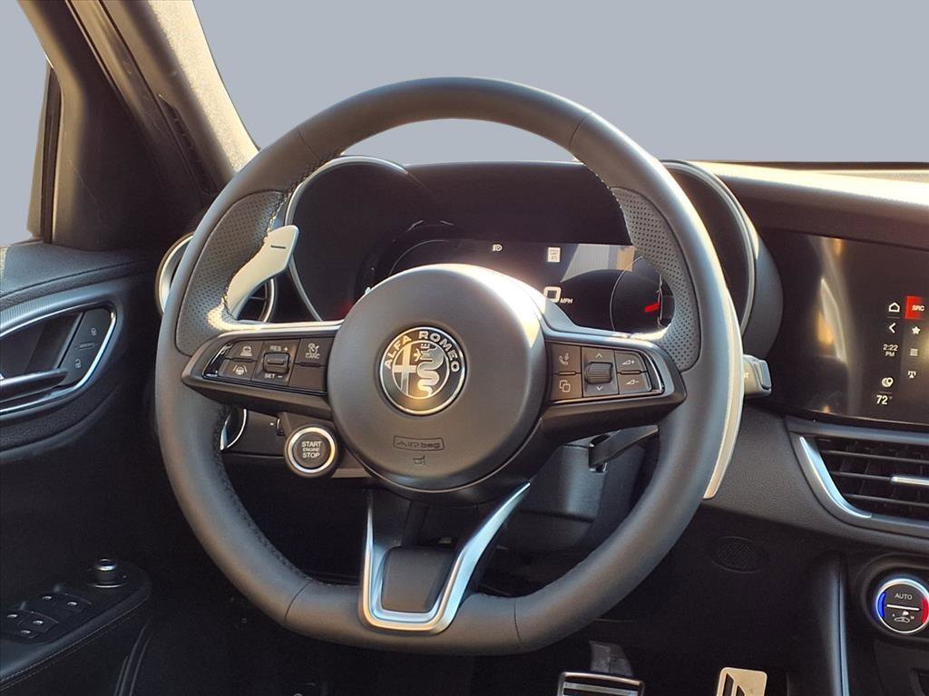 New 2025 Alfa Romeo Giulia w/ Veloce Package Rwd image 12