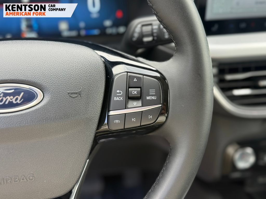 Used 2024 Ford Escape Platinum AWD/4WD image 14