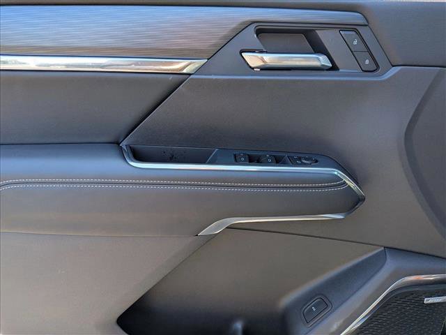 Used 2026 GMC Acadia Elevation w/ Elevation Premium Package AWD/4WD image 10