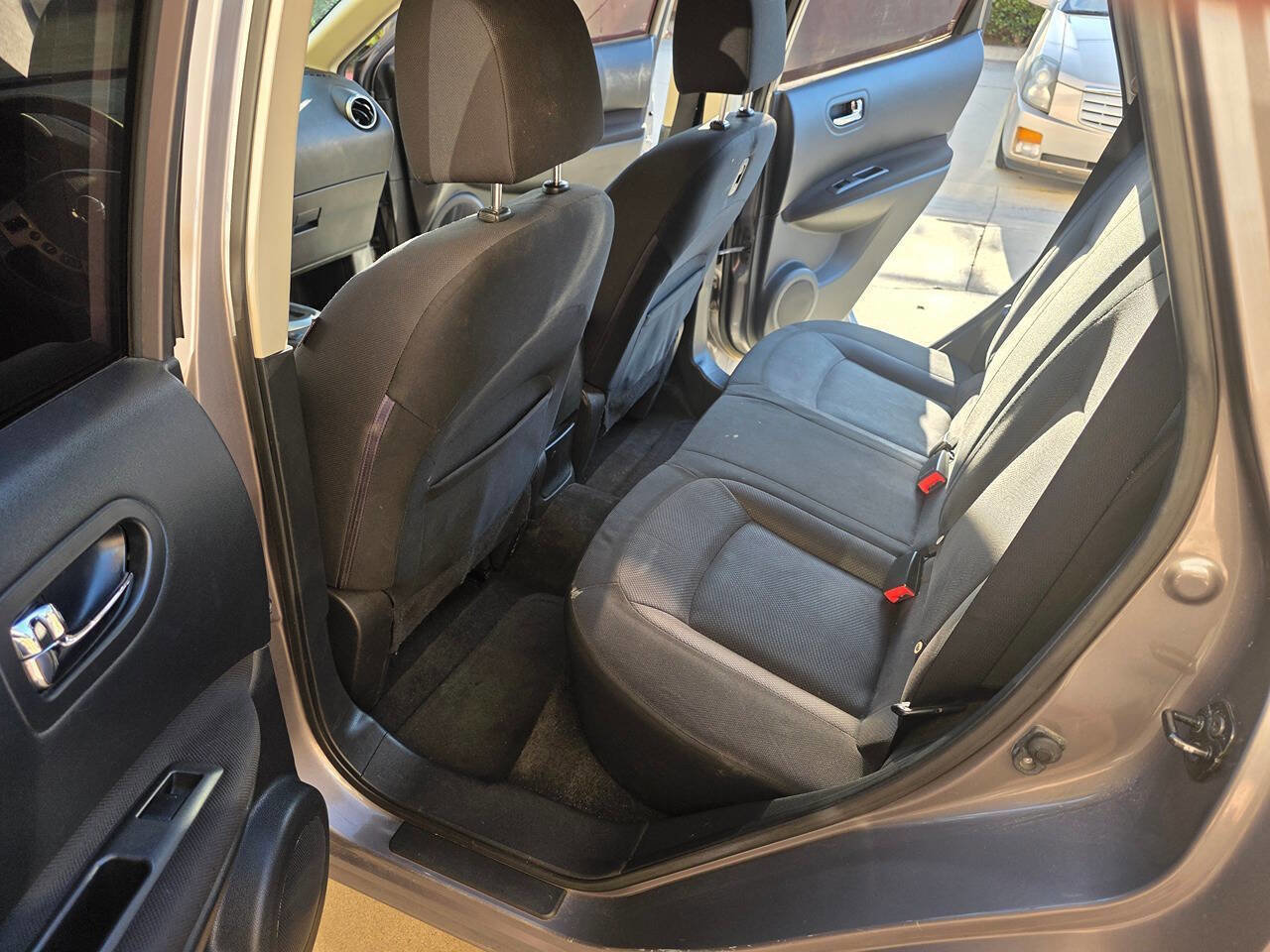 Used 2015 Nissan Rogue S w/ Convenience Package image 13