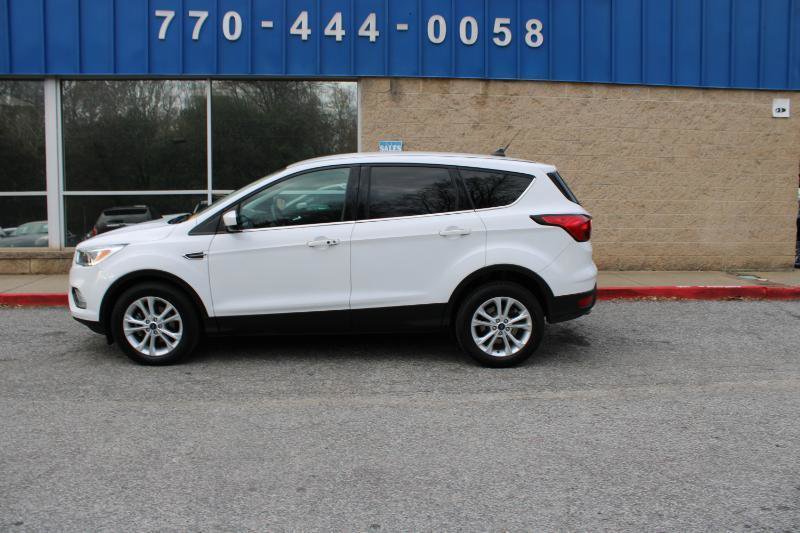 Used 2019 Ford Escape SE FWD image 25