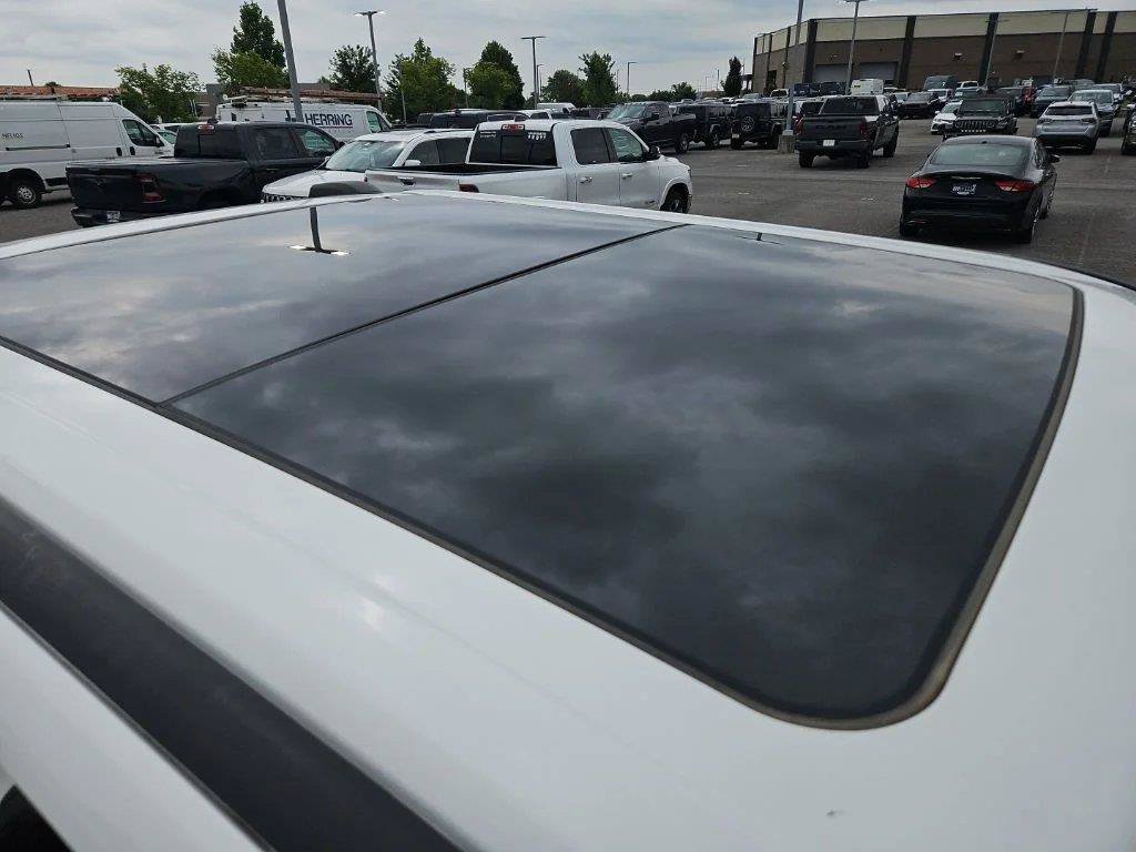 Used 2022 Ford F250 Lariat w/ Black Appearance Package AWD/4WD image 9