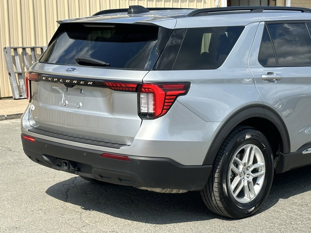 Used 2025 Ford Explorer Active image 41