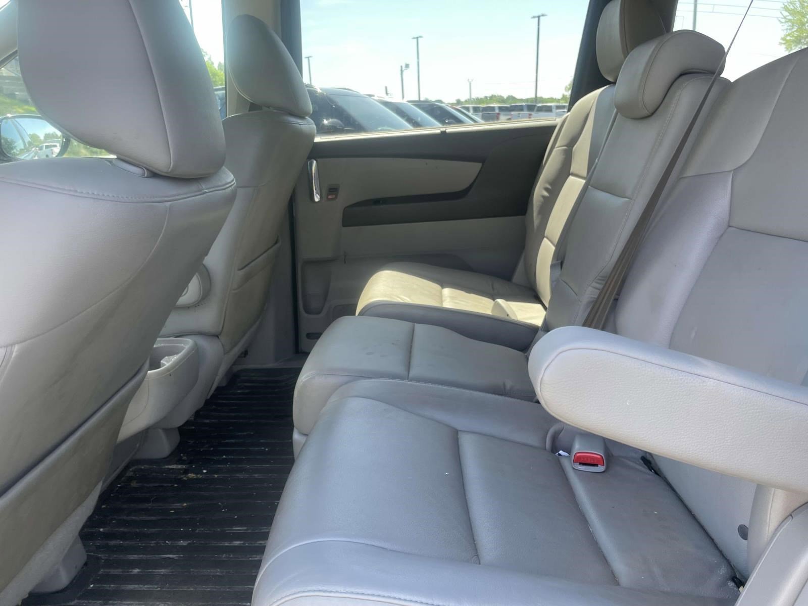 Used 2014 Honda Odyssey Touring Elite image 11