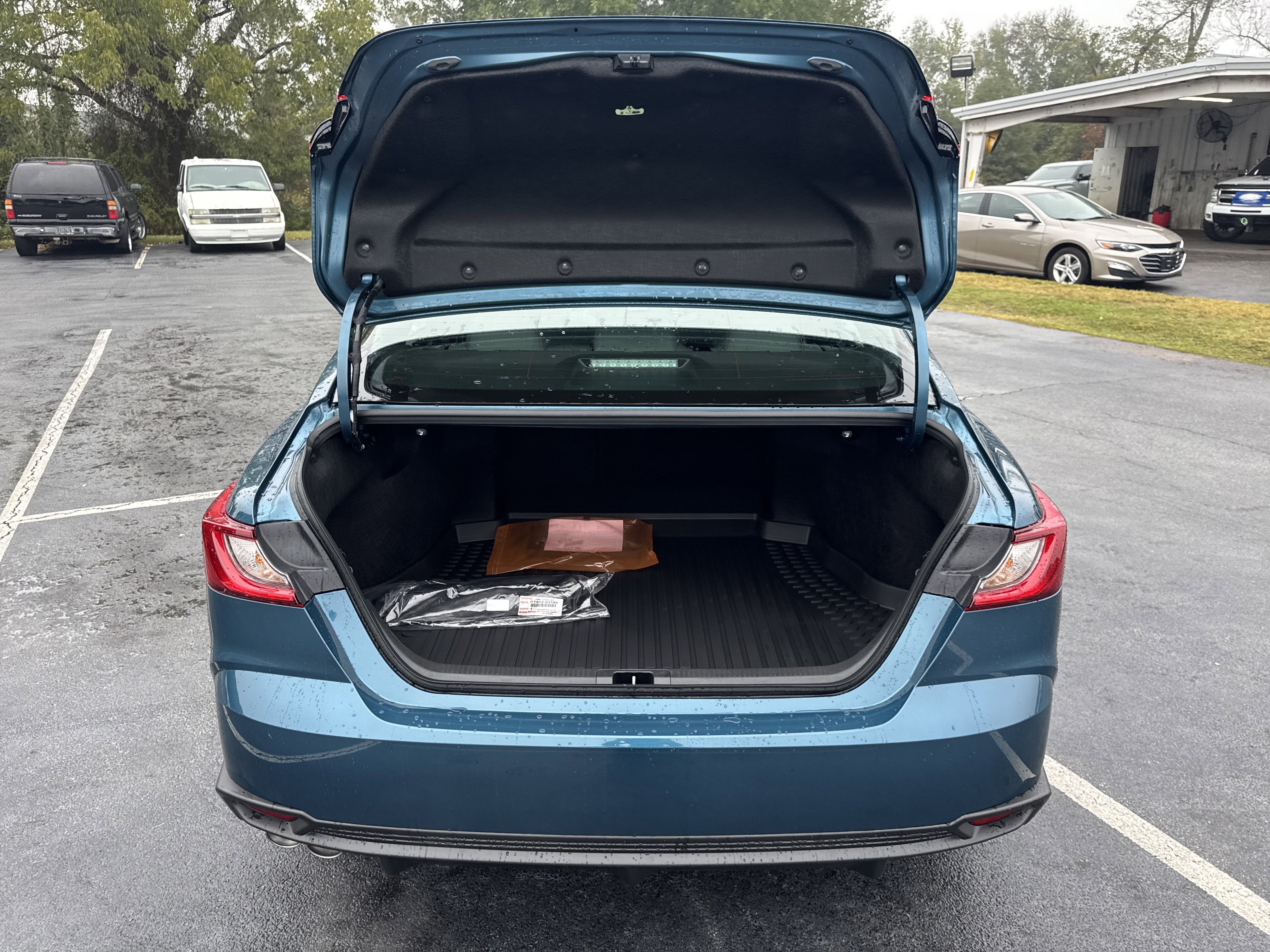 New 2026 Toyota Camry SE image 28