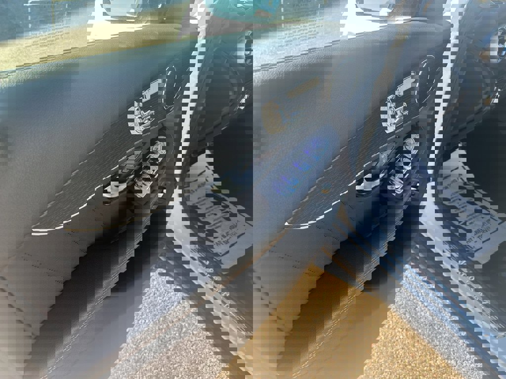 Used 2022 Mercedes-Benz GLC 300 300 4matic image 13