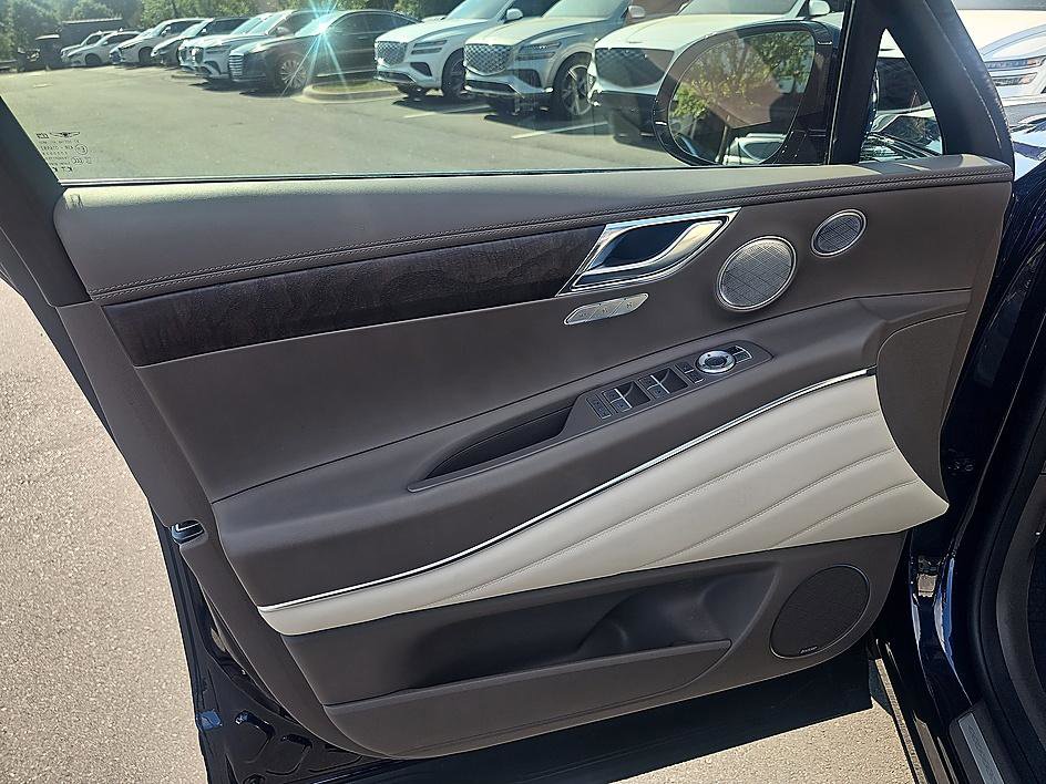 Used 2024 Genesis GV80 2.5T w/ Advanced Package AWD/4WD image 11