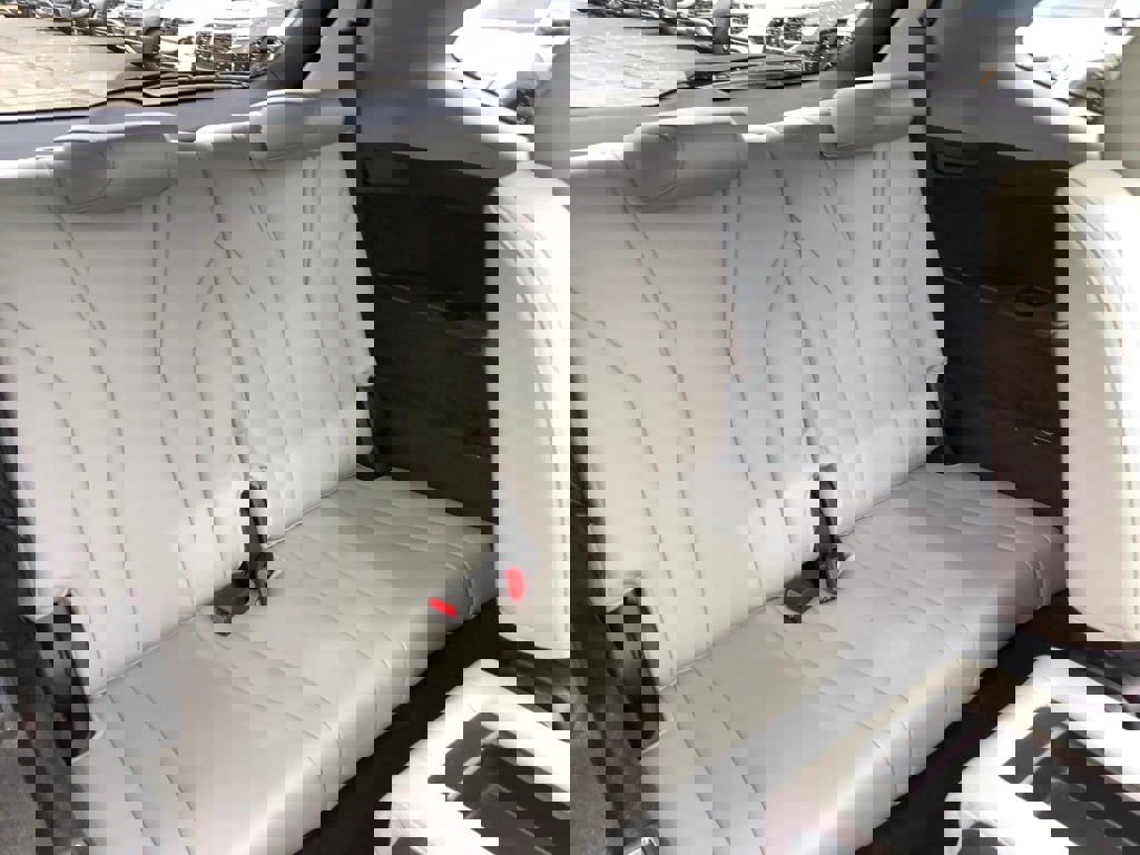 Used 2023 Acura MDX SH-AWD w/ Technology Package image 36