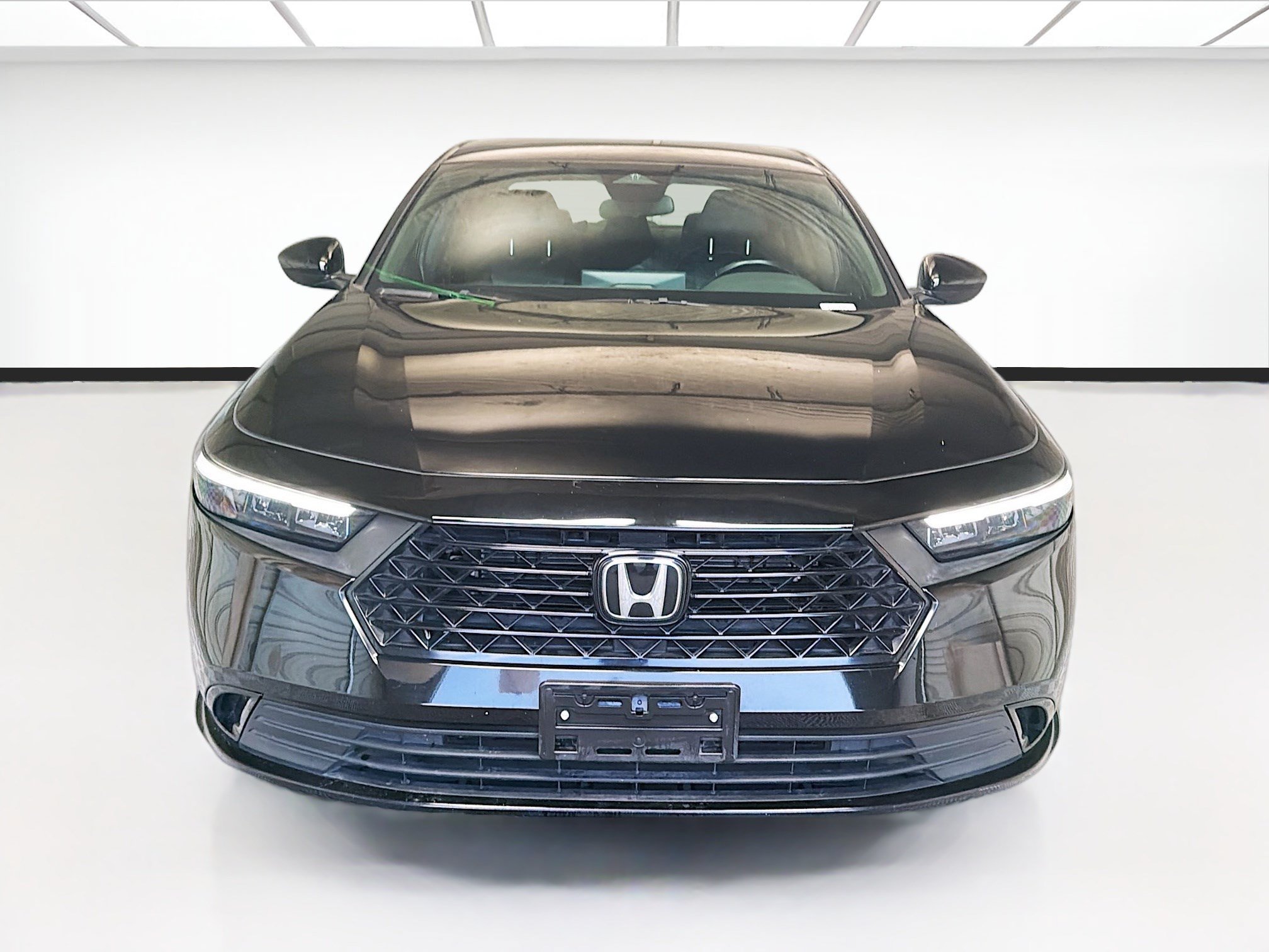 Used 2024 Honda Accord Sport image 2