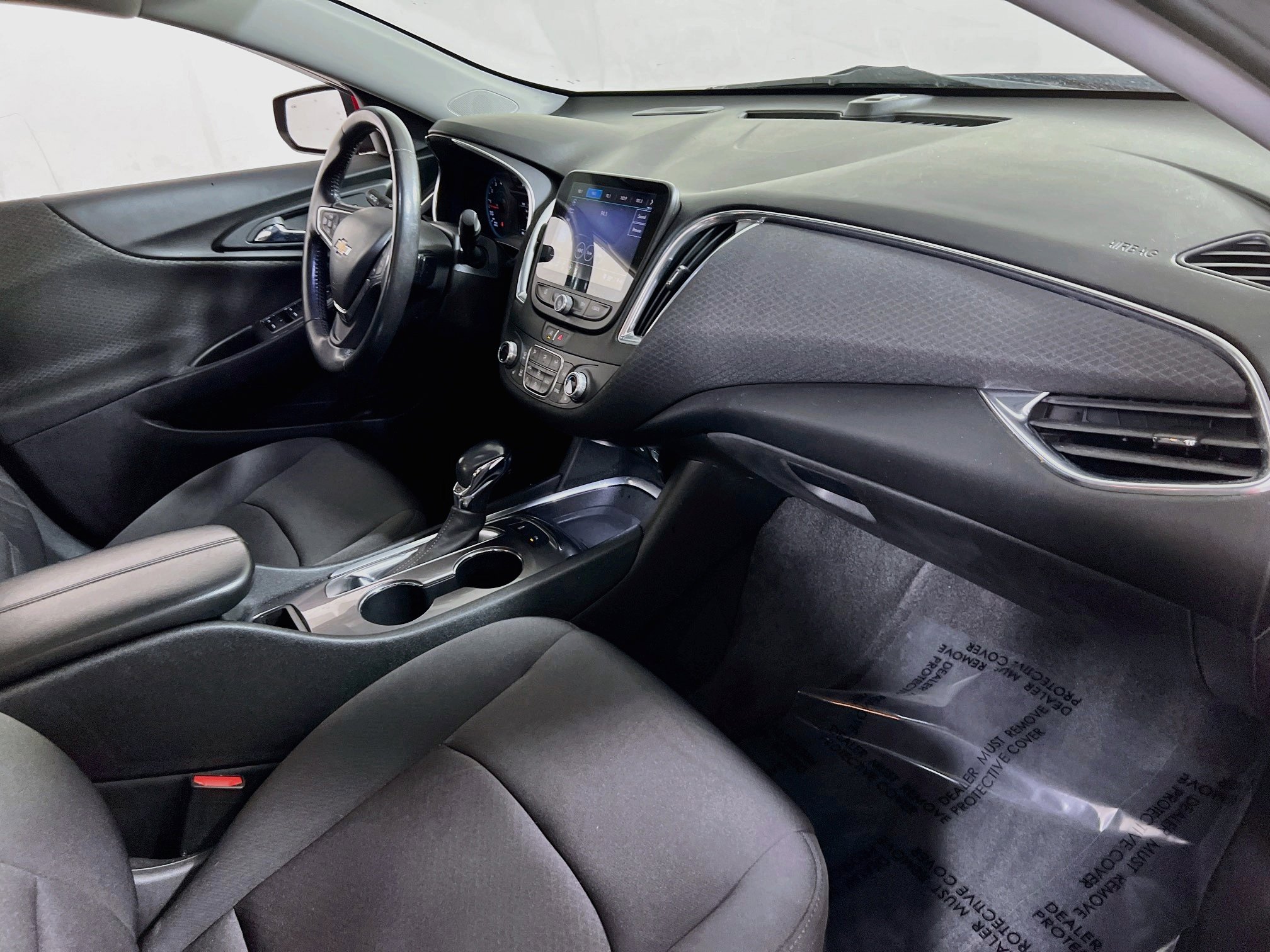 Used 2021 Chevrolet Malibu LT FWD image 28