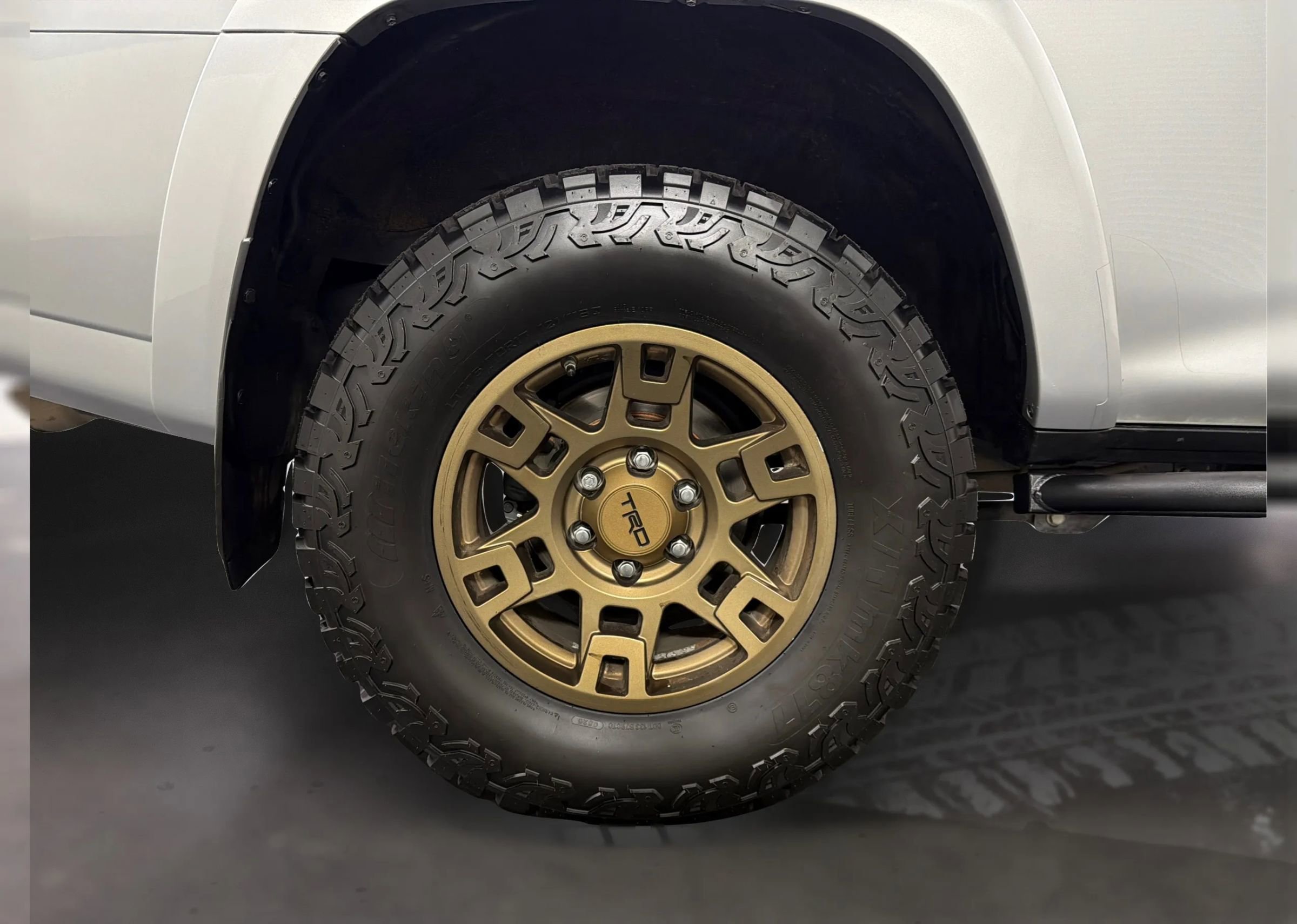 Used 2020 Toyota 4Runner TRD Off-Road AWD/4WD image 23