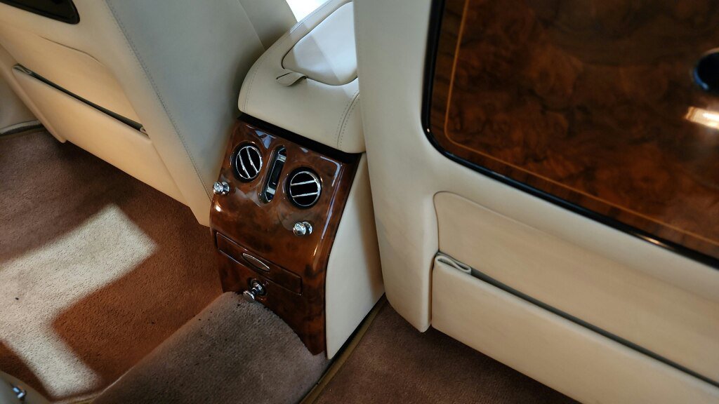 Used 1999 Rolls-Royce Silver Seraph RWD image 34